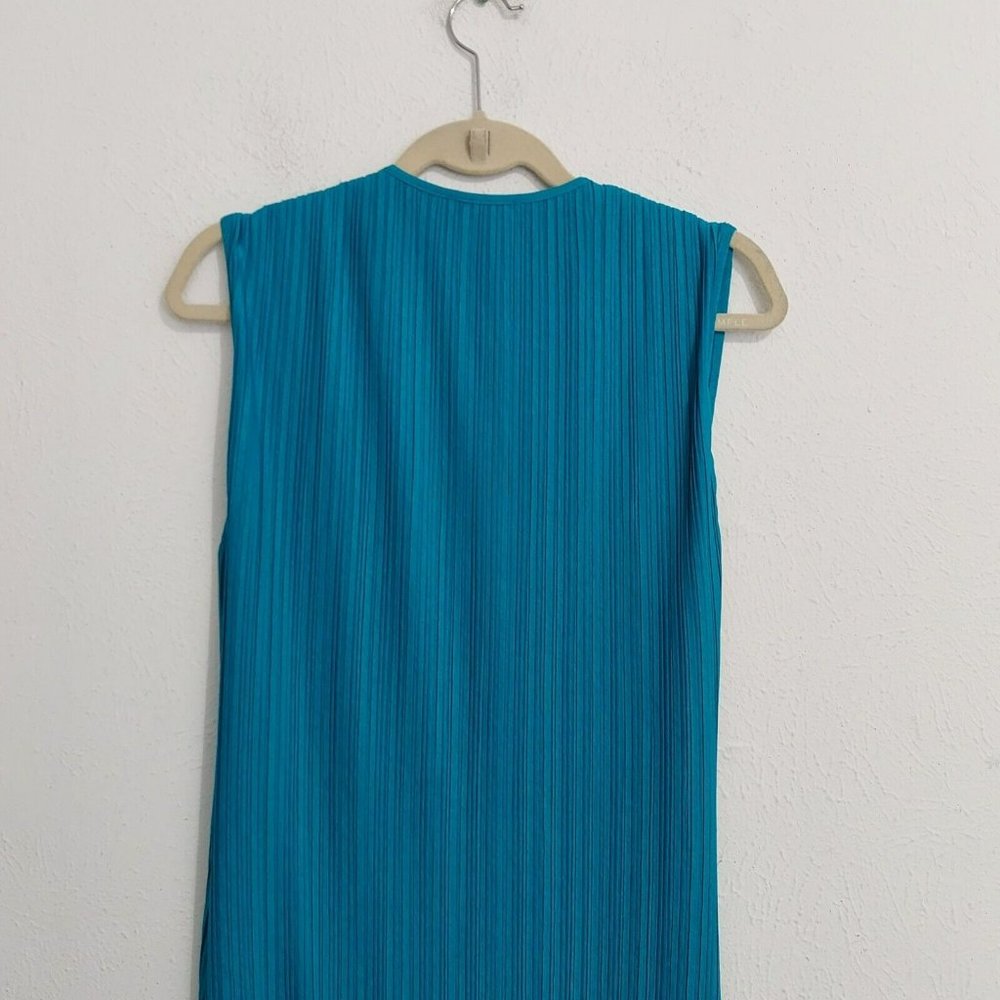 Zara Bright Turquoise Pleated V-Neck Maxi Dress - Picture 15 of 16